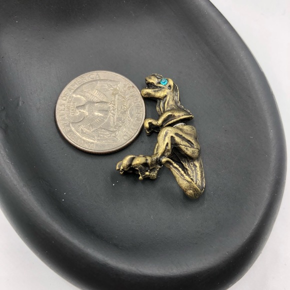 🌺3/$25 1 Pair T-Rex Dinosaur Earrings NEW Silver - Picture 6 of 7